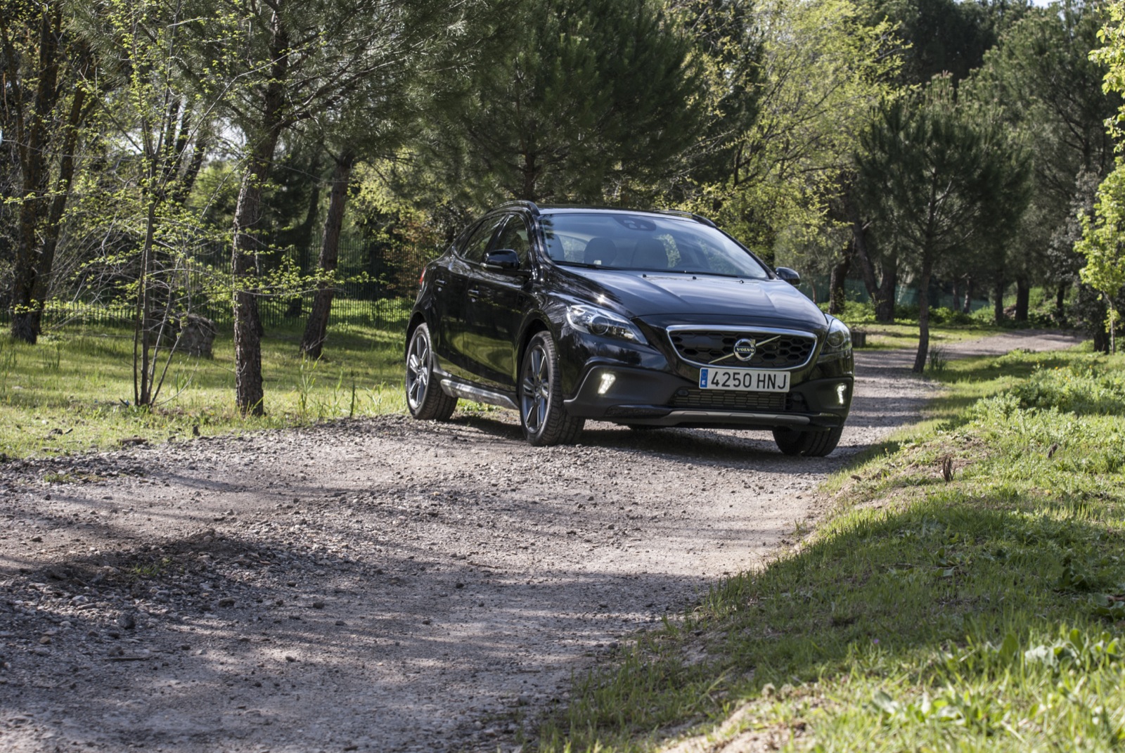 Volvo V40 Cross Country Crash Test